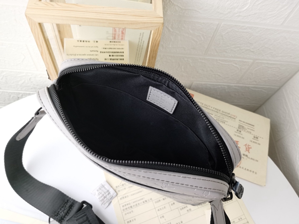 ルイヴィトンバッグ角部分ディテール